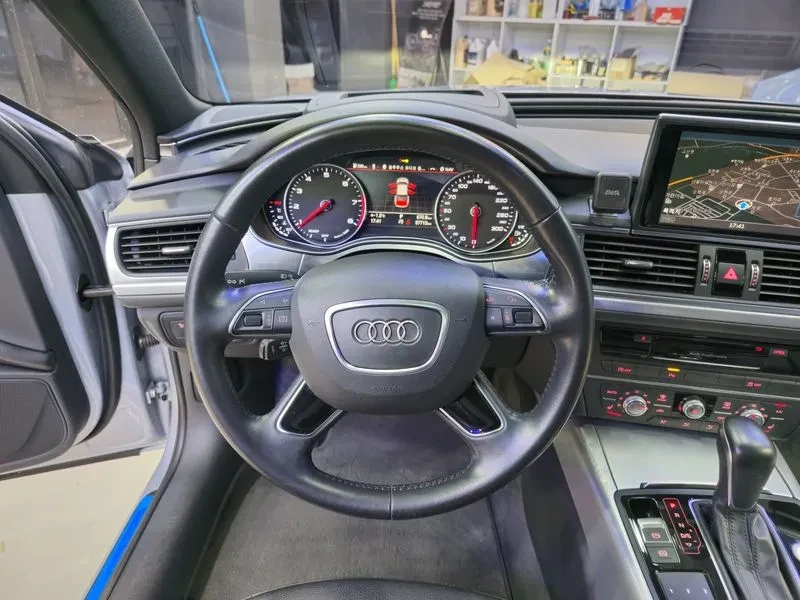 Audi A6 2.0 TFSI Quattro - САМО 30% АВАНС, снимка 11 - Автомобили и джипове - 56293600
