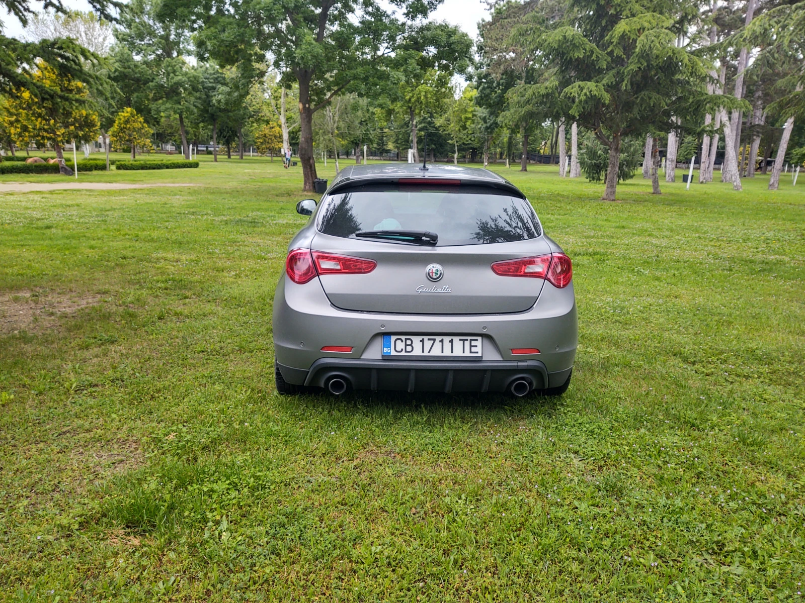 Alfa Romeo Giulietta QV карбонова лимитирана серия - изображение 4