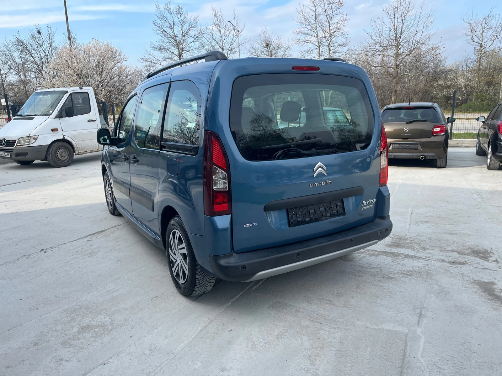 Citroen Berlingo Автоматик - изображение 6