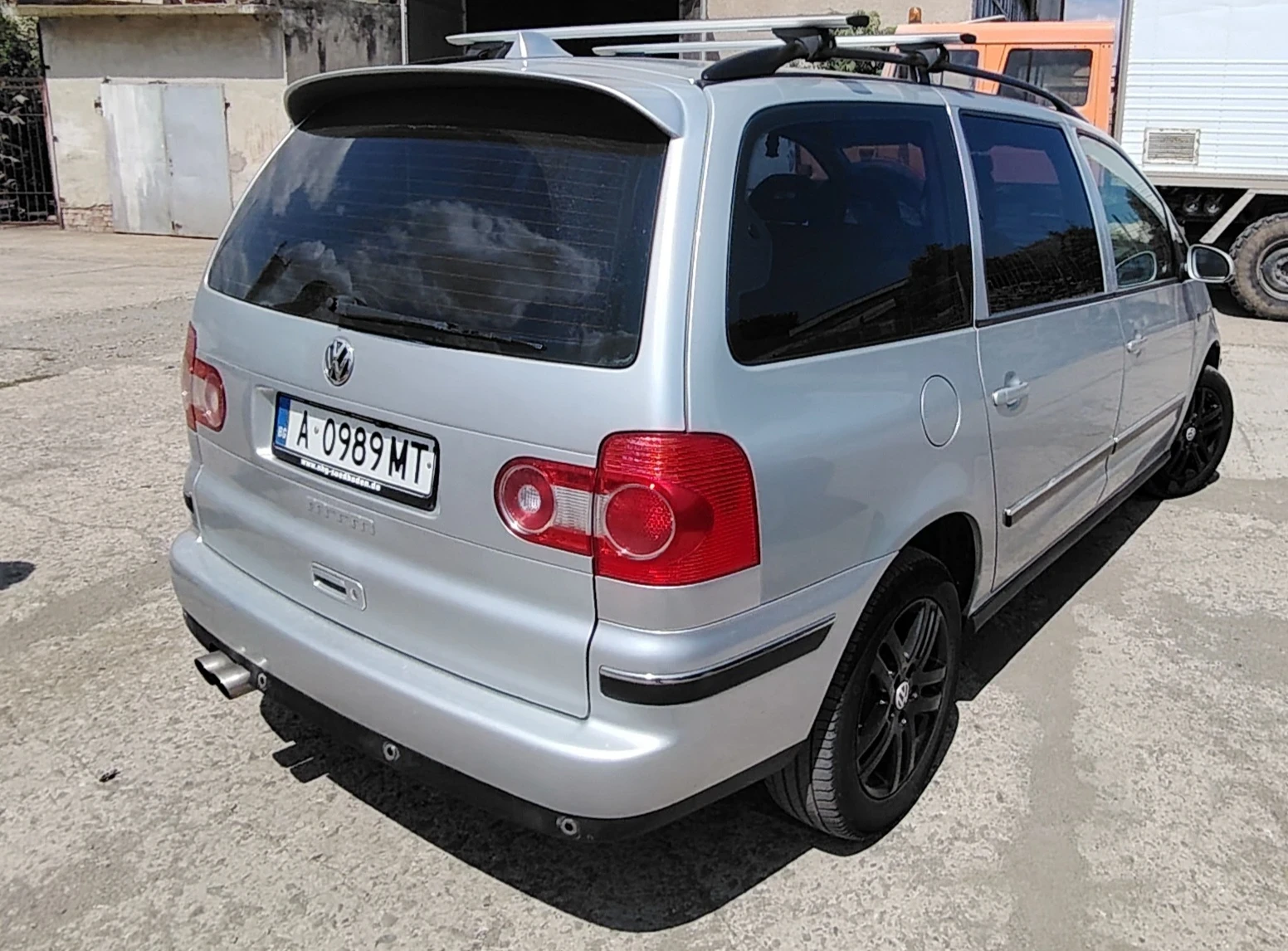 VW Sharan 1.9 tdi - изображение 2