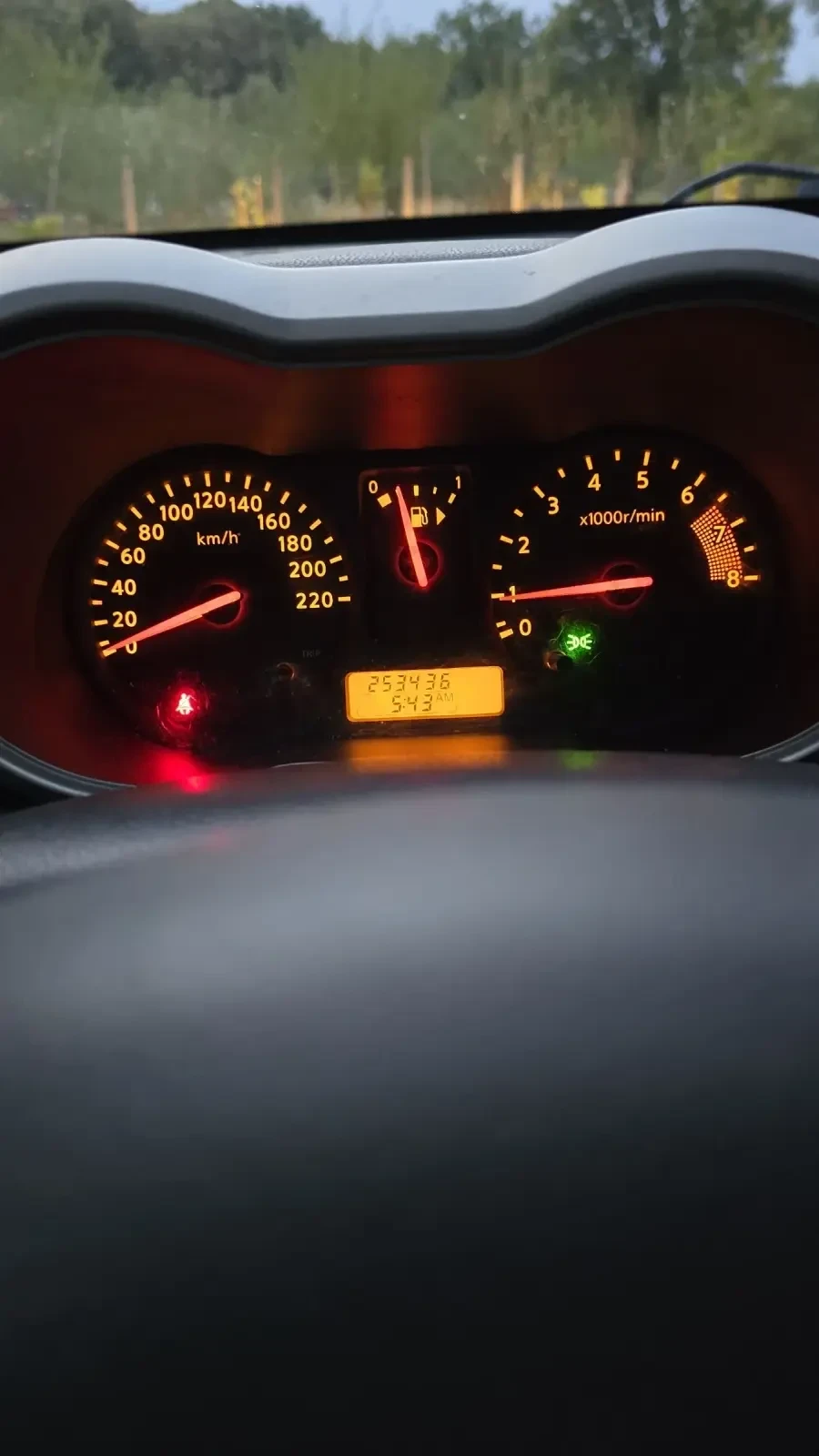 Nissan Note 1.4 бензин 88 к.с KLIMA - изображение 7