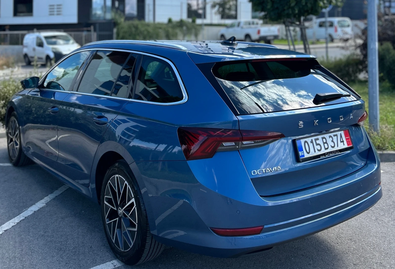 Skoda Octavia 2.0TDI* MATRIX*  - изображение 10