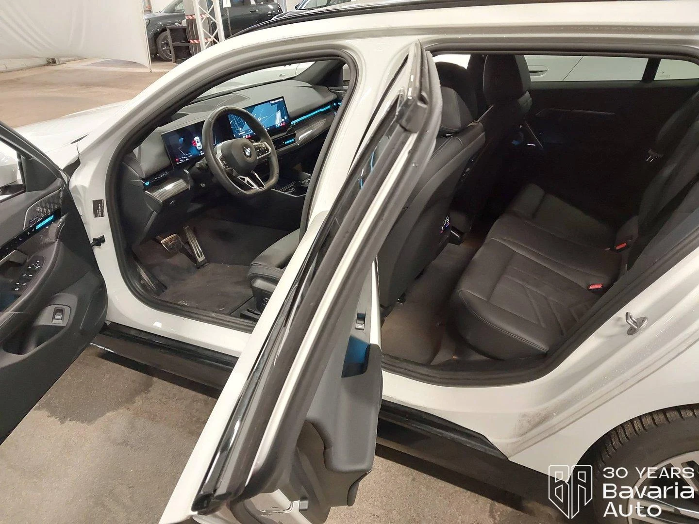 BMW 540 d xDrive Touring M Sport Paket Steptronic - изображение 5