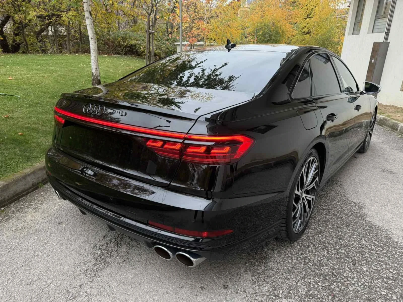 Audi S8 4.0TFSI / CERAMIC BRAKES / 68000км - изображение 7