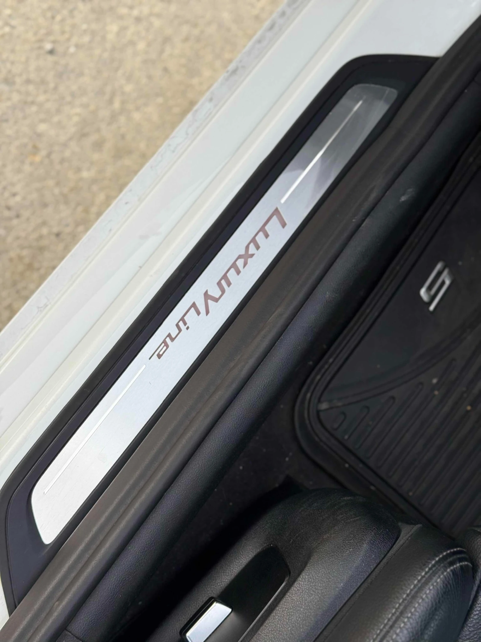 BMW 530 XDRIVE * * CARFAX * *   * *  | Mobile.bg   11