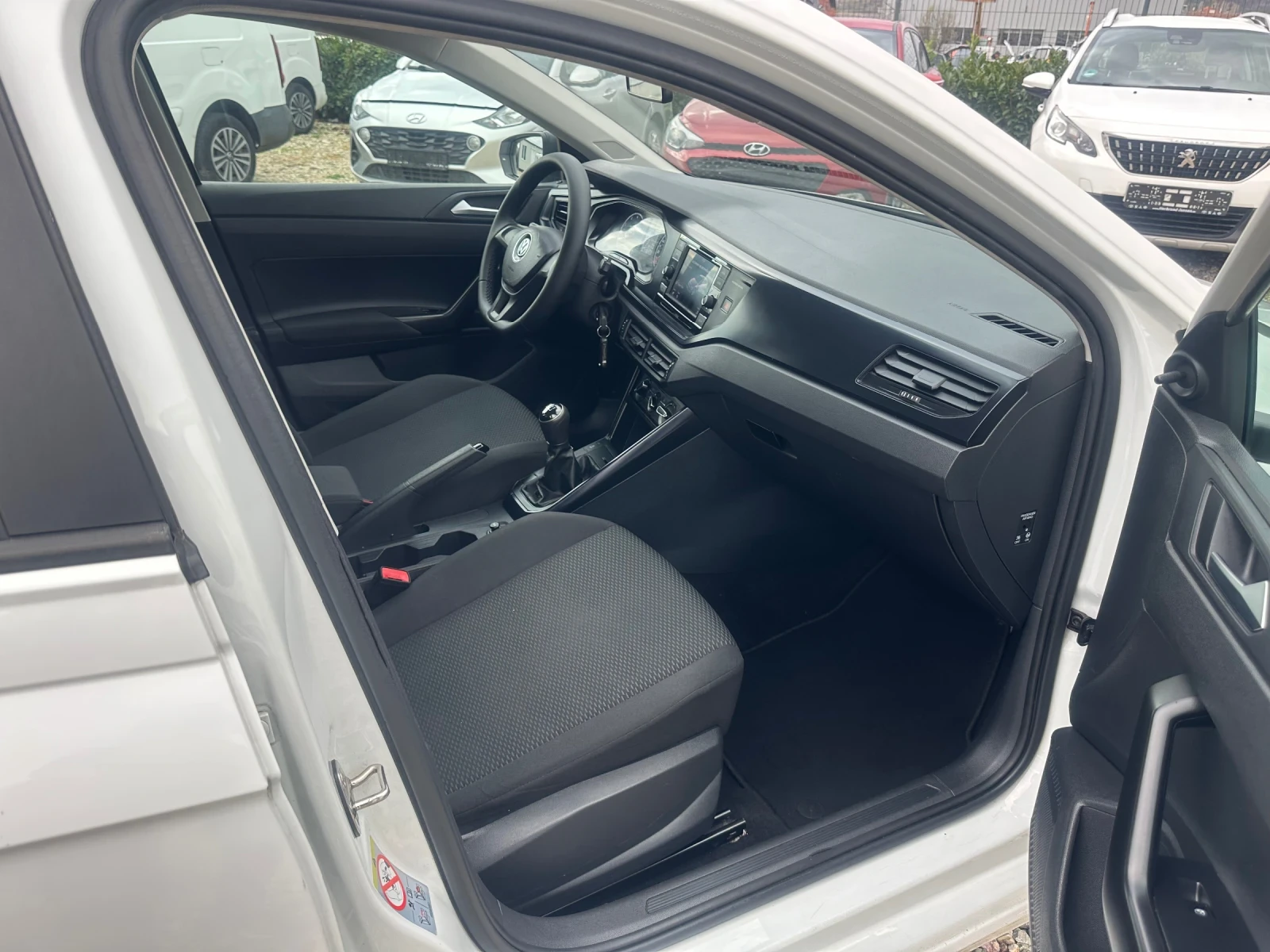 VW Polo 1, 0 MPI Trendline - изображение 8