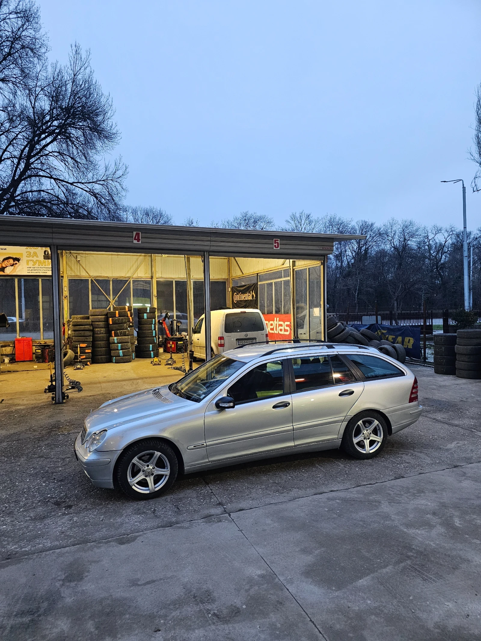 Mercedes-Benz C 220  - изображение 2