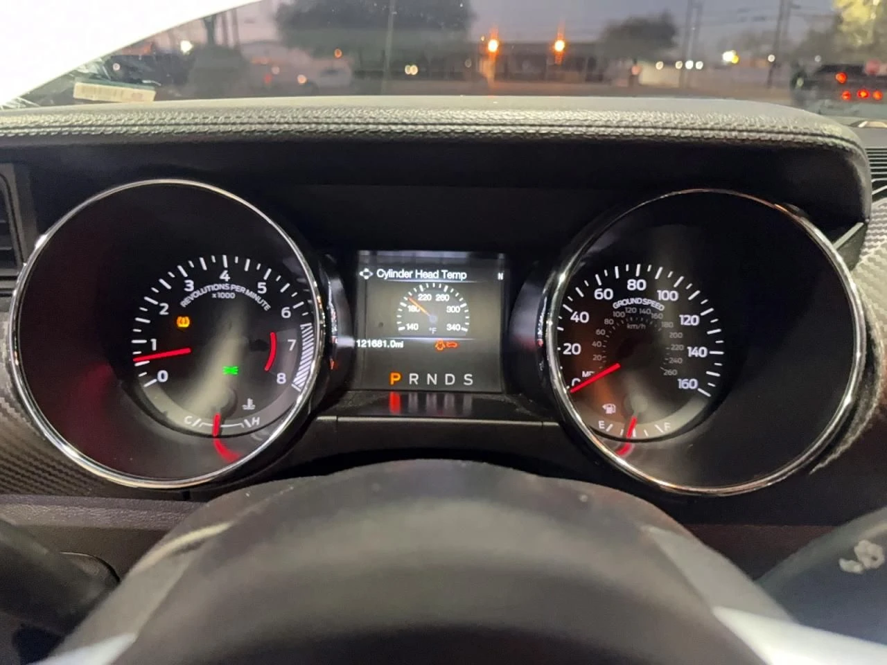 Ford Mustang  - изображение 8