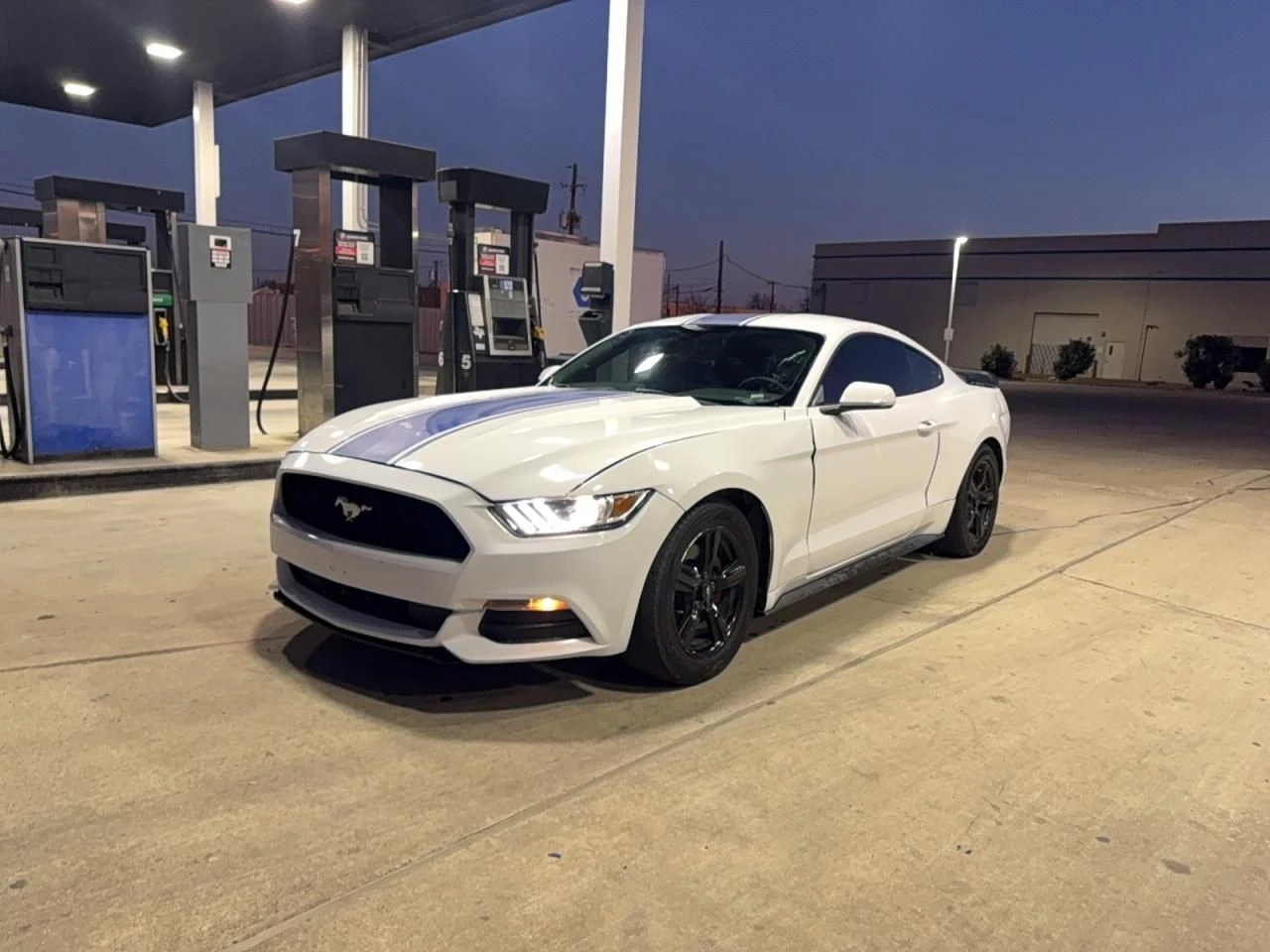 Ford Mustang  - изображение 2