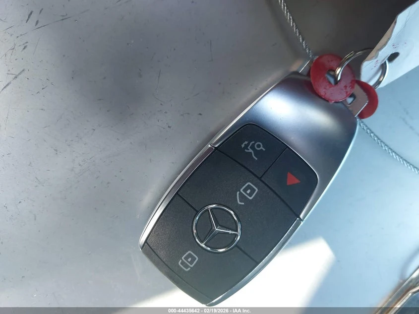 Mercedes-Benz EQB 350 Suv 4Matic, снимка 11 - Автомобили и джипове - 53910809