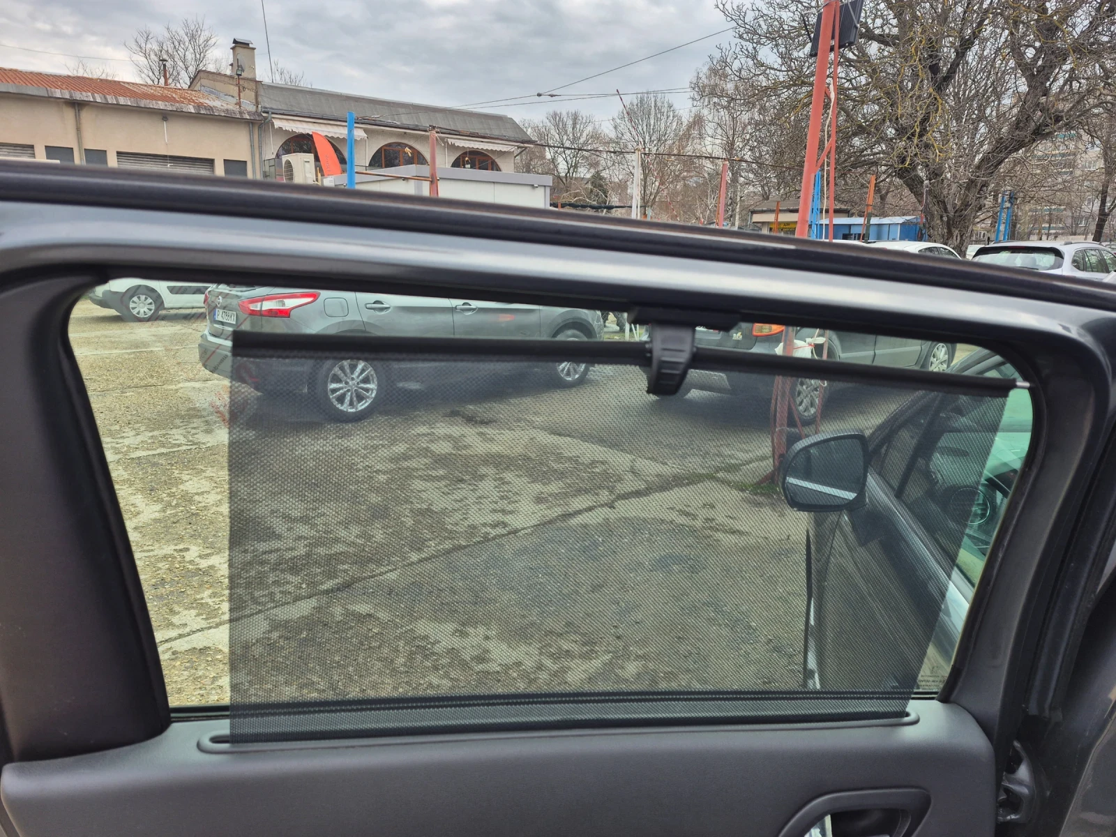 Peugeot 5008 1.6 HDI 110 КС, снимка 13 - Автомобили и джипове - 53957026