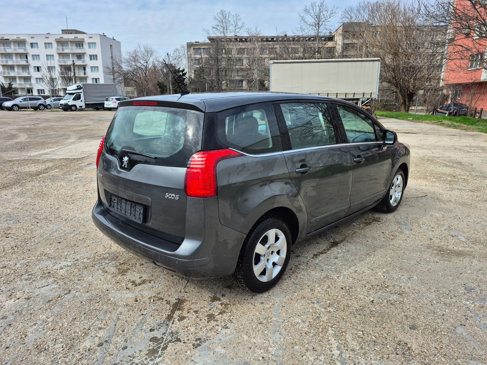 Peugeot 5008 1.6 HDI 110 КС, снимка 5 - Автомобили и джипове - 53957026