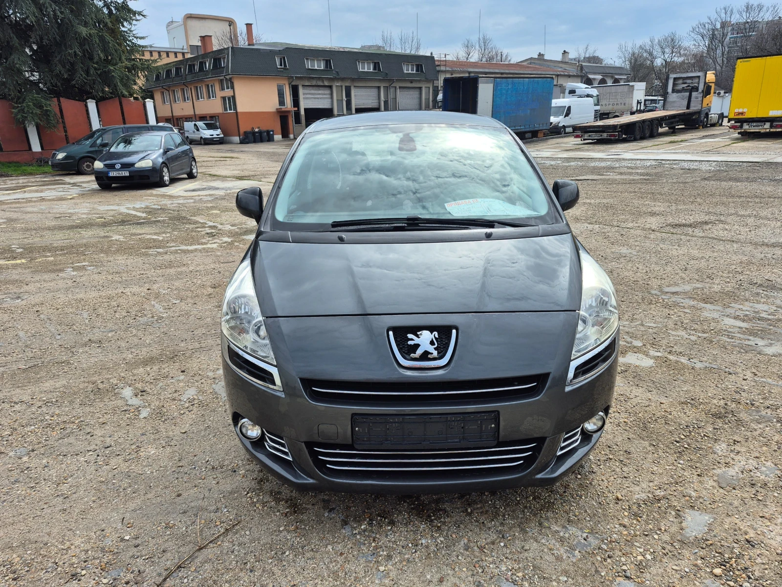 Peugeot 5008 1.6 HDI 110 КС, снимка 2 - Автомобили и джипове - 53957026