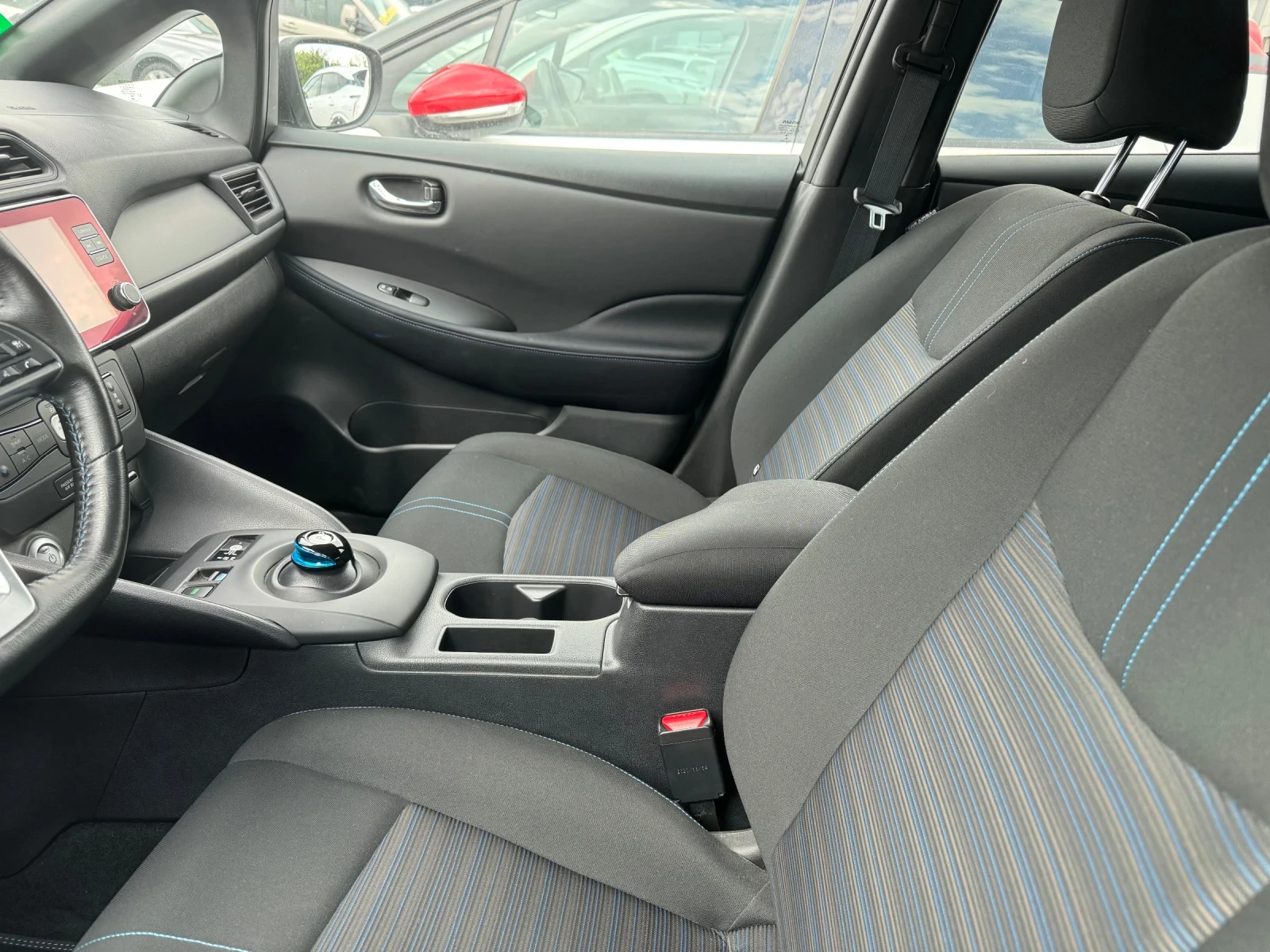Nissan Leaf  ACENTA 2 броя, снимка 9 - Автомобили и джипове - 54446736