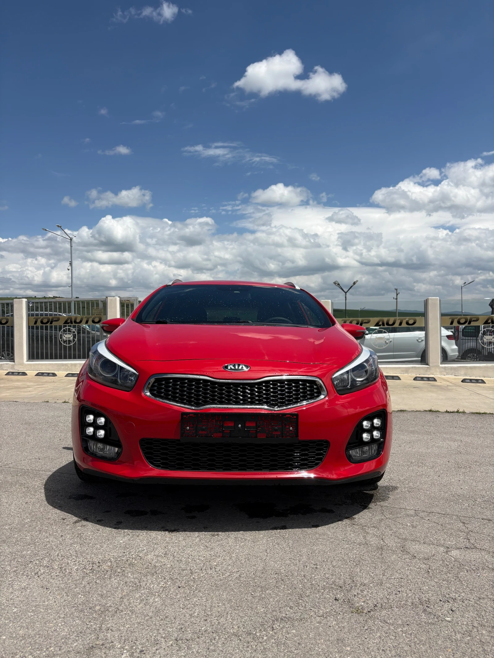 Kia Ceed GT-Line Automatic , снимка 2 - Автомобили и джипове - 54487151