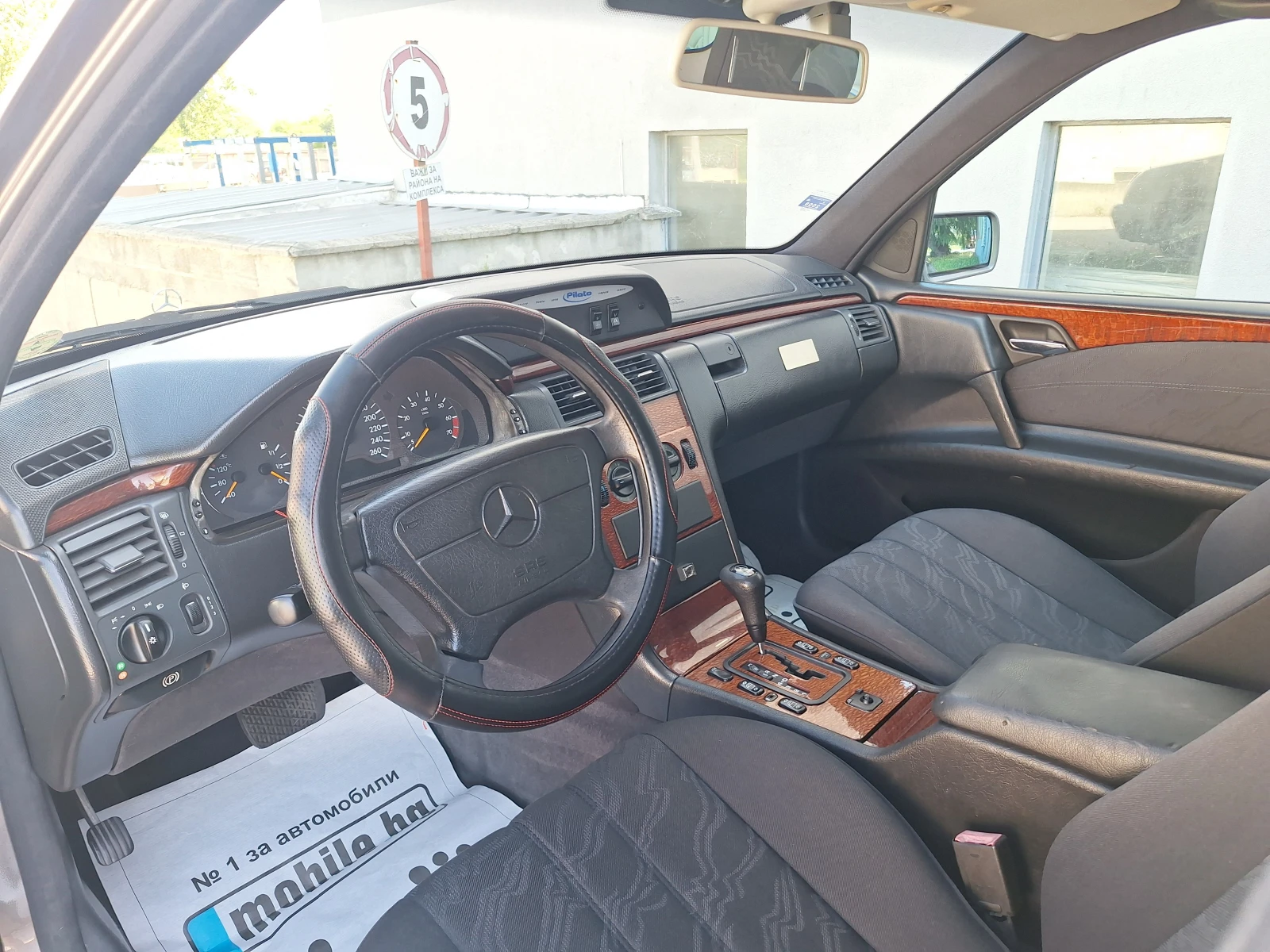 Mercedes-Benz E 290 2.9cdi 129kc, снимка 10 - Автомобили и джипове - 54703344