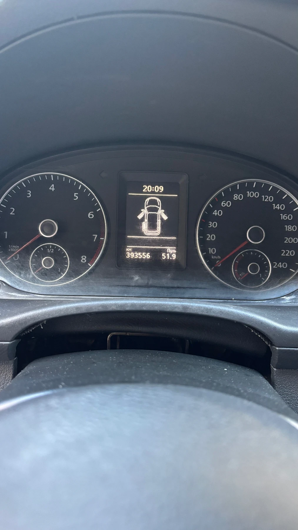 VW Caddy, снимка 9 - Автомобили и джипове - 54757640