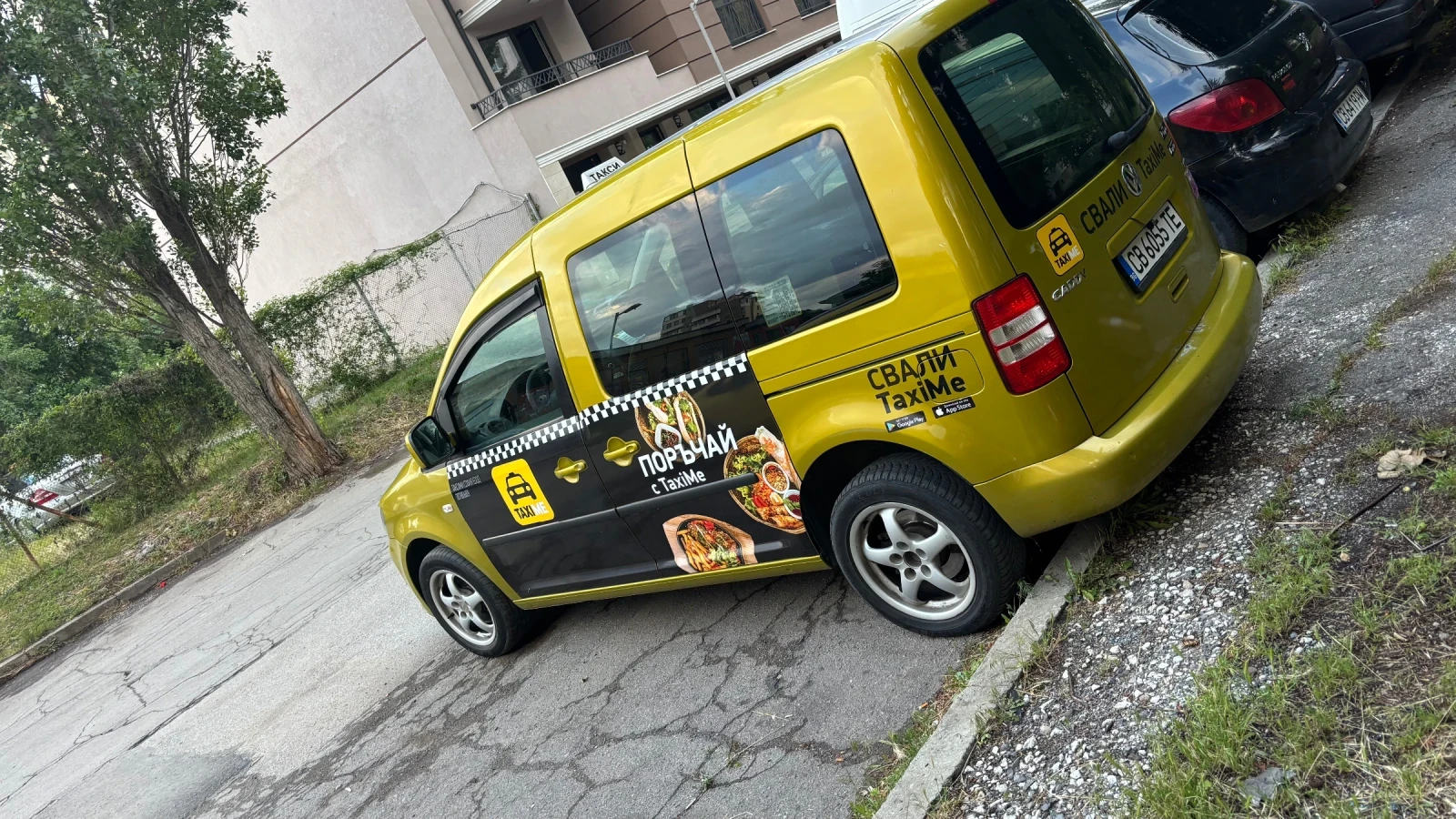 VW Caddy, снимка 5 - Автомобили и джипове - 54757640