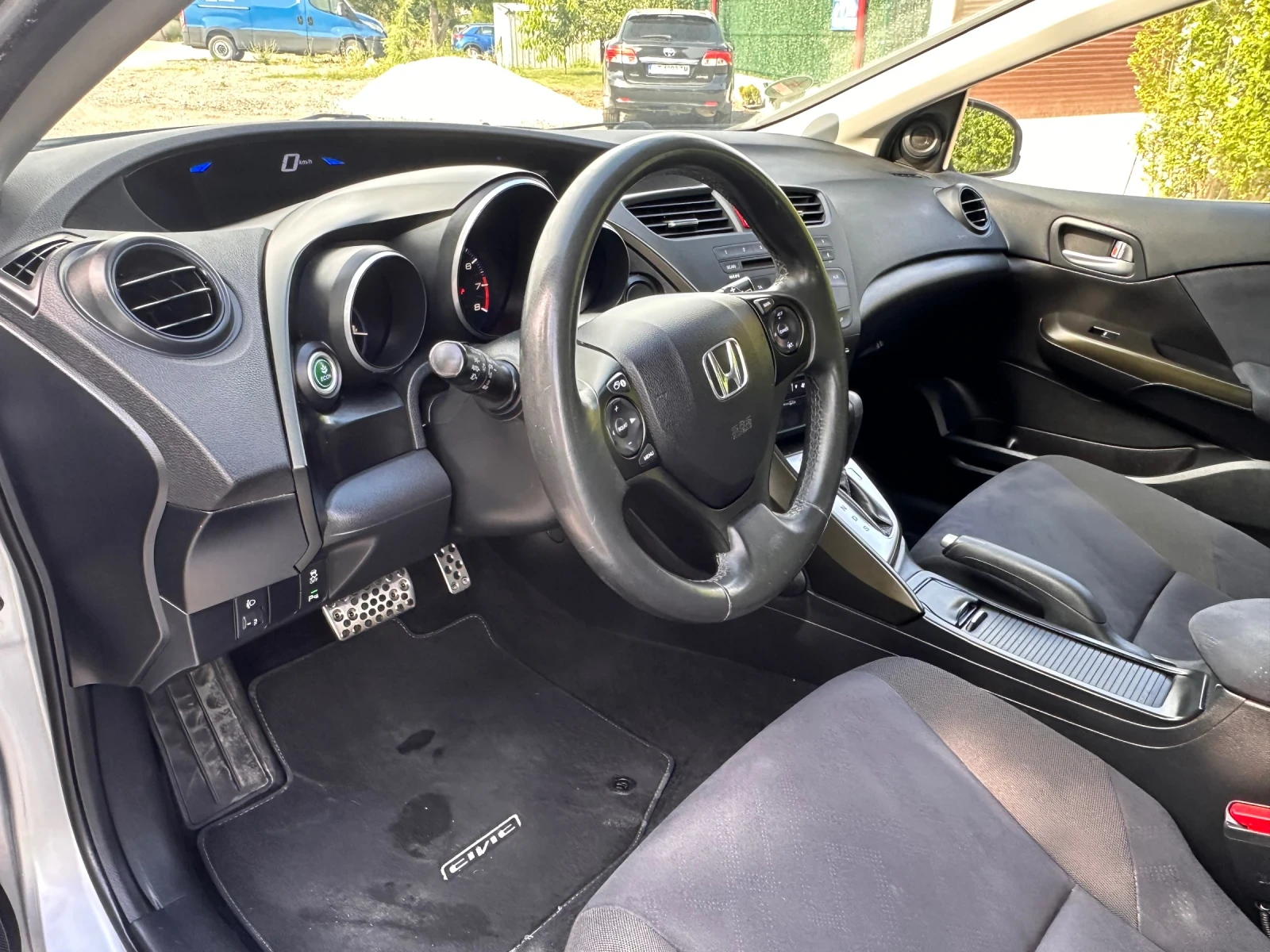 Honda Civic 1.8 Automatic, снимка 12 - Автомобили и джипове - 54886348
