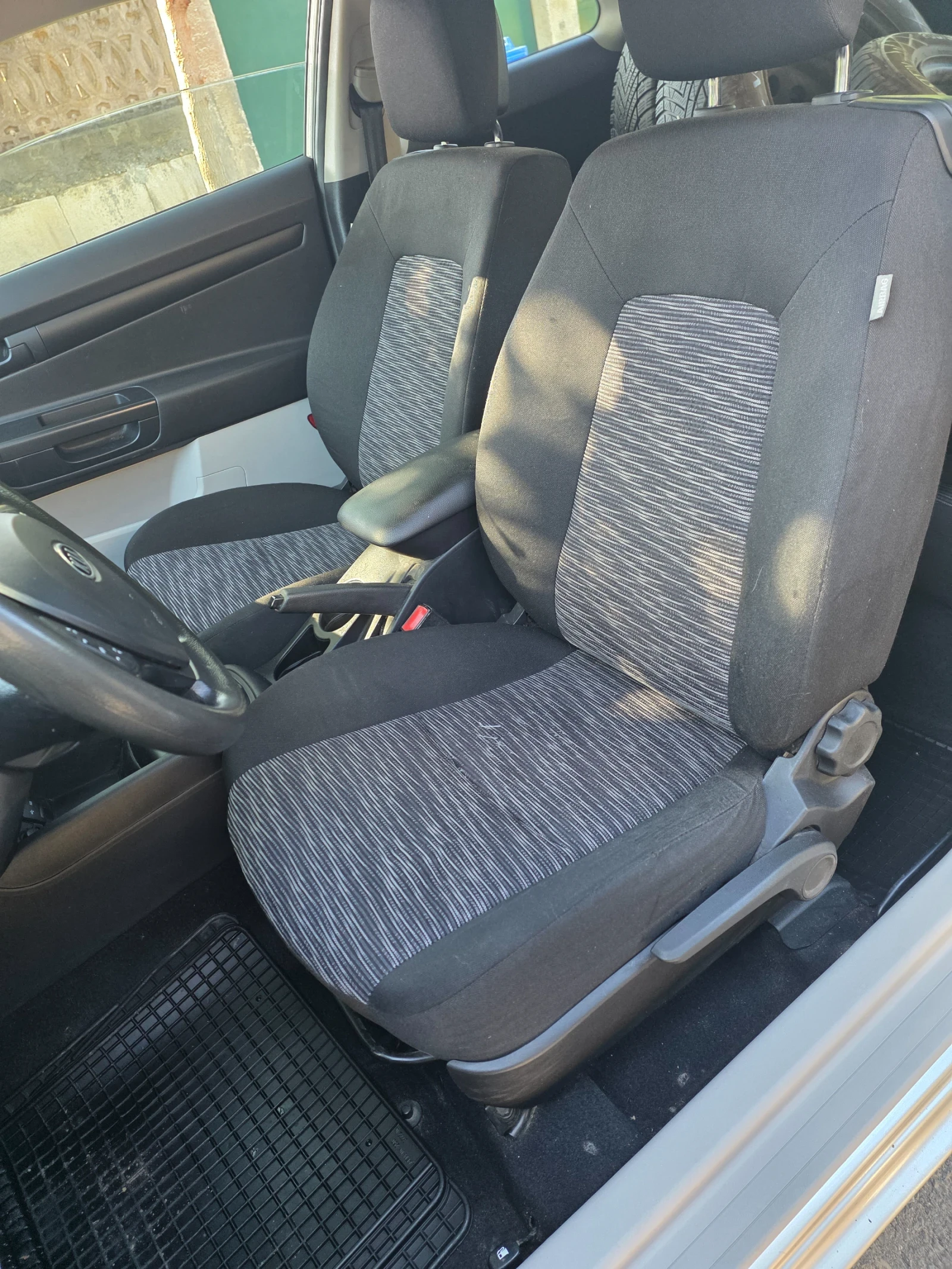 Kia Ceed 1.6CRDI, снимка 7 - Автомобили и джипове - 55079917
