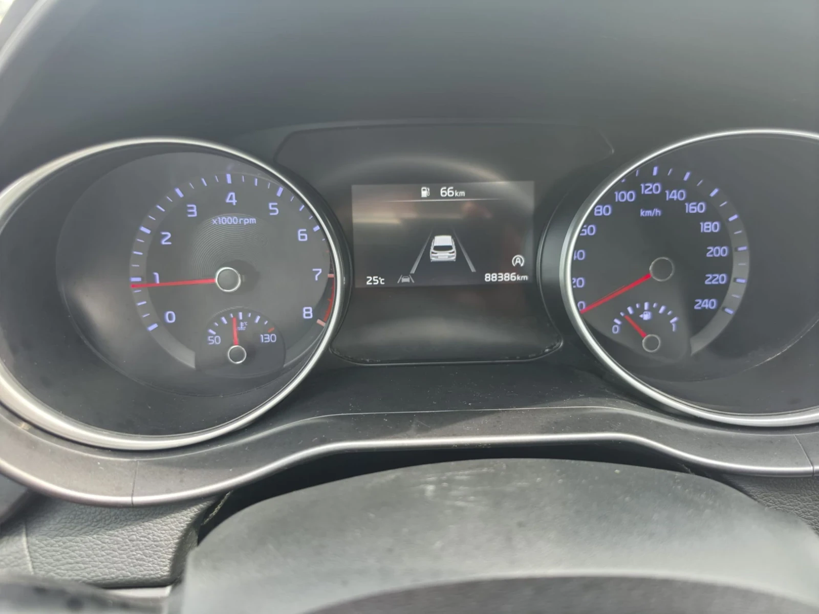 Kia Ceed ������� | Mobile.bg � ����������� 12