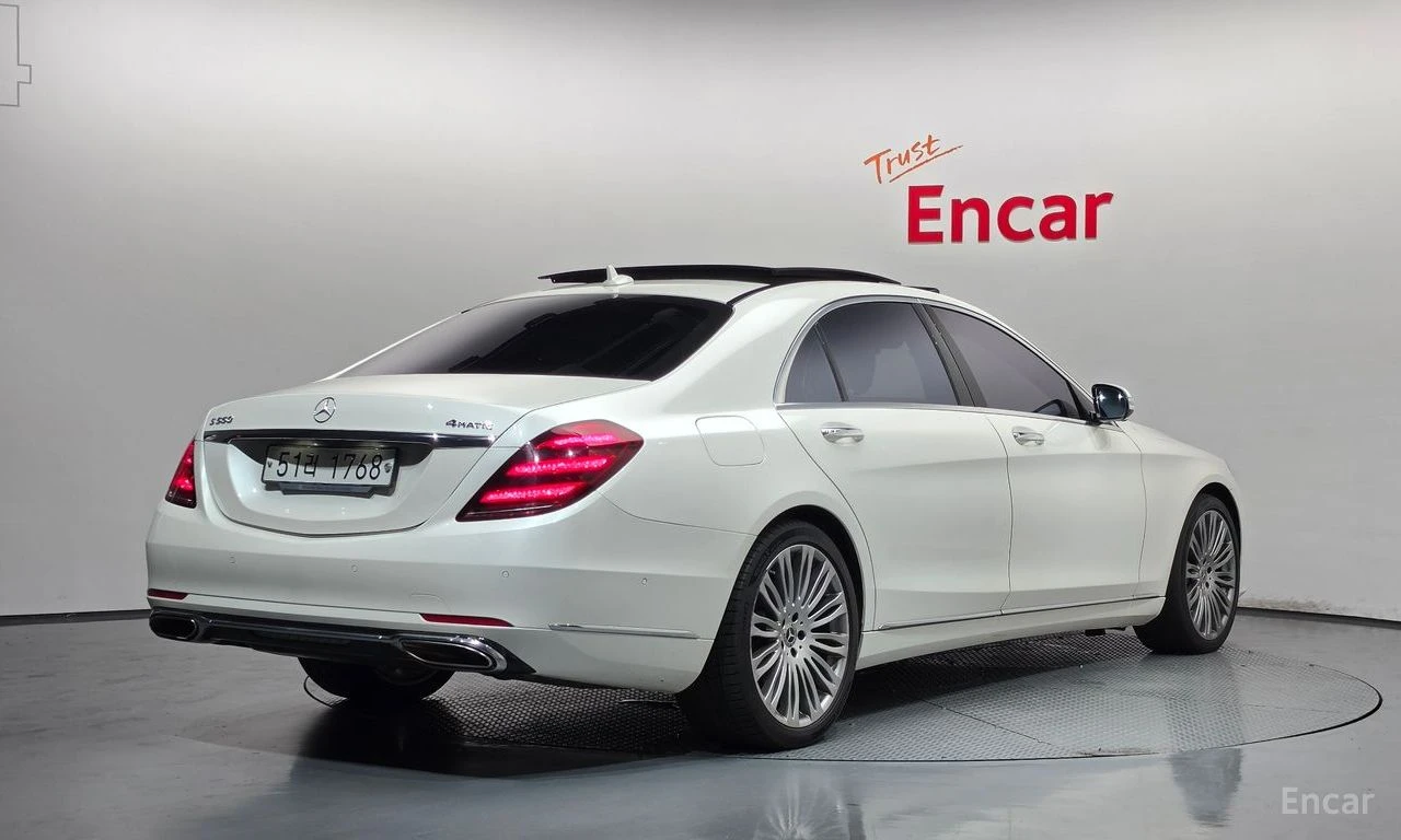Mercedes-Benz S 560 L* 4MATIC* BURMESTER* ОБДУХВАНЕ* МАСАЖ* , снимка 2 - Автомобили и джипове - 56073603
