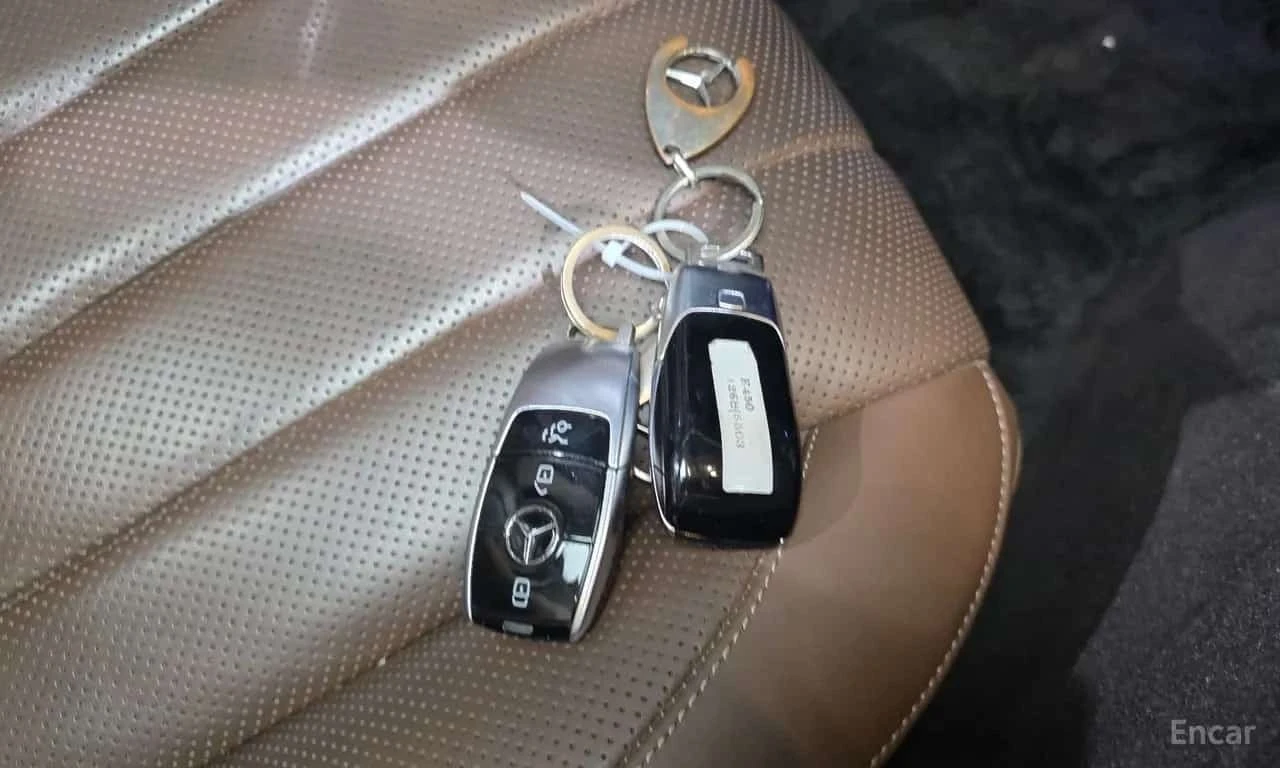 Mercedes-Benz E 450  4MATIC Exclusive / ���� �� �������� | Mobile.bg � ����������� 15