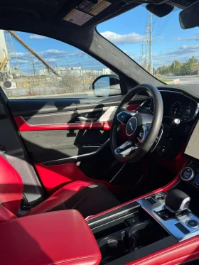 Jaguar F-PACE * SVR * 2 КЛЮЧА* PANO* KEYLESS* ПОДГРЕВ* , снимка 5