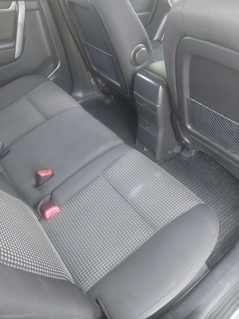 Chevrolet Captiva, снимка 17 - Автомобили и джипове - 52851973