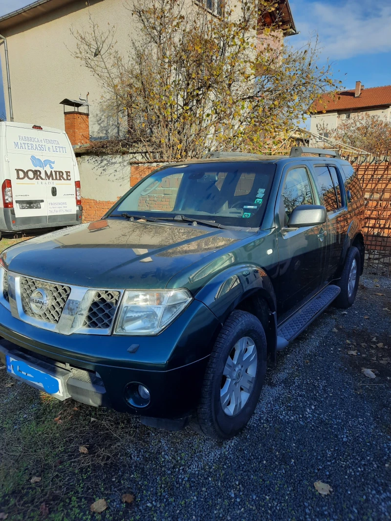 Nissan Pathfinder, снимка 2 - Автомобили и джипове - 52557845