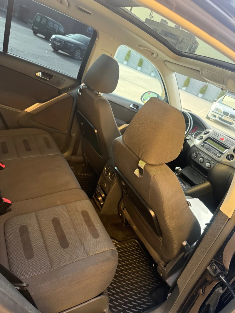 VW Tiguan, снимка 9 - Автомобили и джипове - 52592294