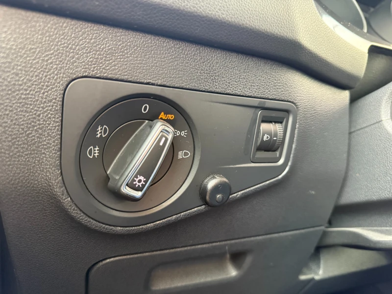 VW Tiguan 6 МЕСЕЦА ГАРАНЦИЯ/2.0TDI 140к.с. Автоматик, снимка 17 - Автомобили и джипове - 52733145