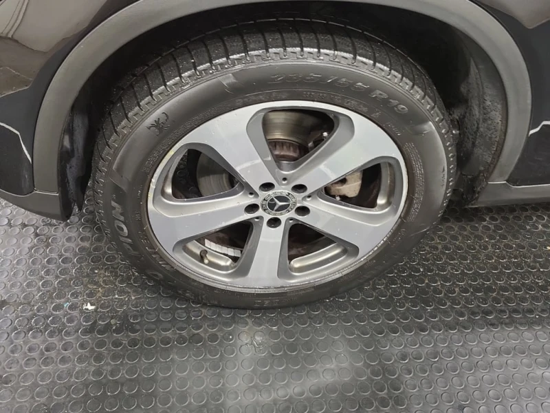 Mercedes-Benz GLC 300 2022 * CARFAX * БЕЗ ПЪРВОНАЧАЛНА ВНОСКА, снимка 17 - Автомобили и джипове - 52951130