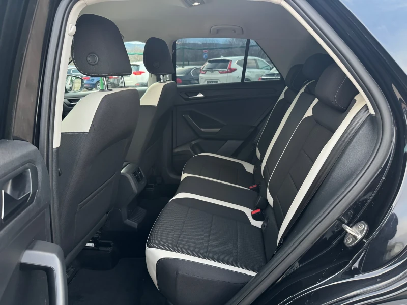 VW T-Roc Virtual, Full LED, Keyless, Камера, Подгрев, снимка 10 - Автомобили и джипове - 53263046