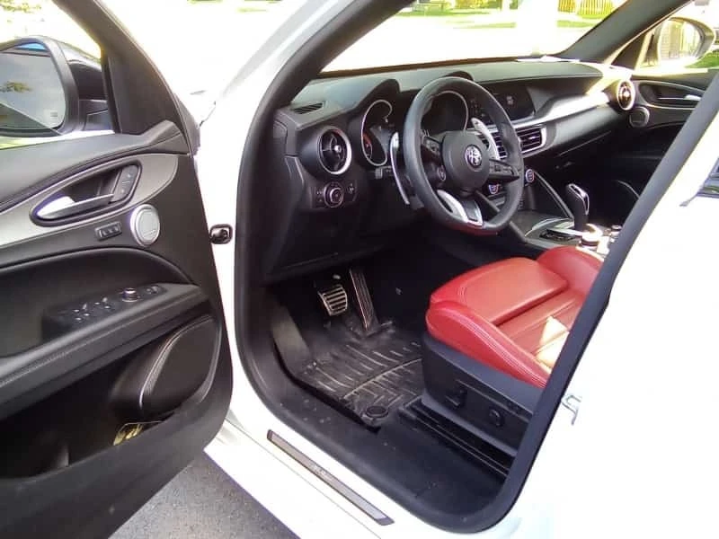 Alfa Romeo Stelvio * Veloce 4D Utility * CARFAX * ����� �� ���������� | Mobile.bg � ����������� 16