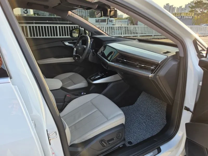 Audi Q4 40 Premium - ���� 30% ����� | Mobile.bg � ����������� 17