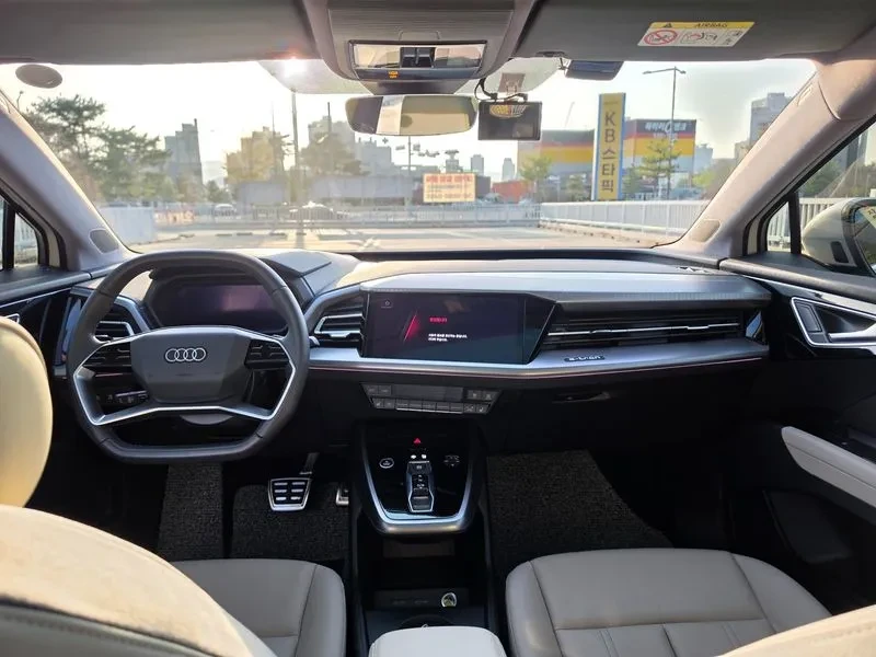 Audi Q4 40 Premium - ���� 30% ����� | Mobile.bg � ����������� 12