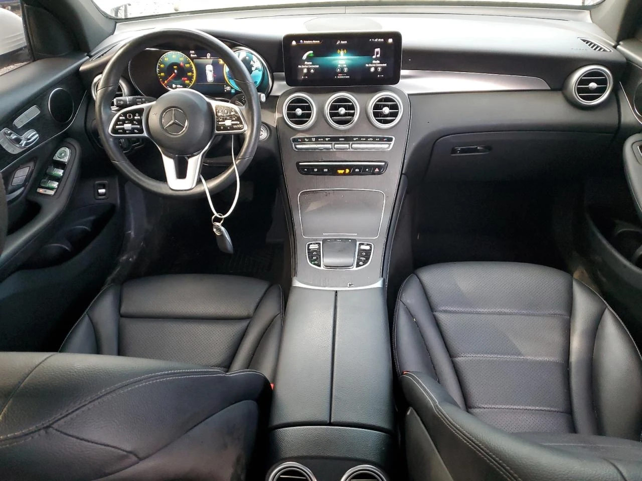 Mercedes-Benz GLC 300 4MATIC * Възможност за лизинг*  - изображение 8