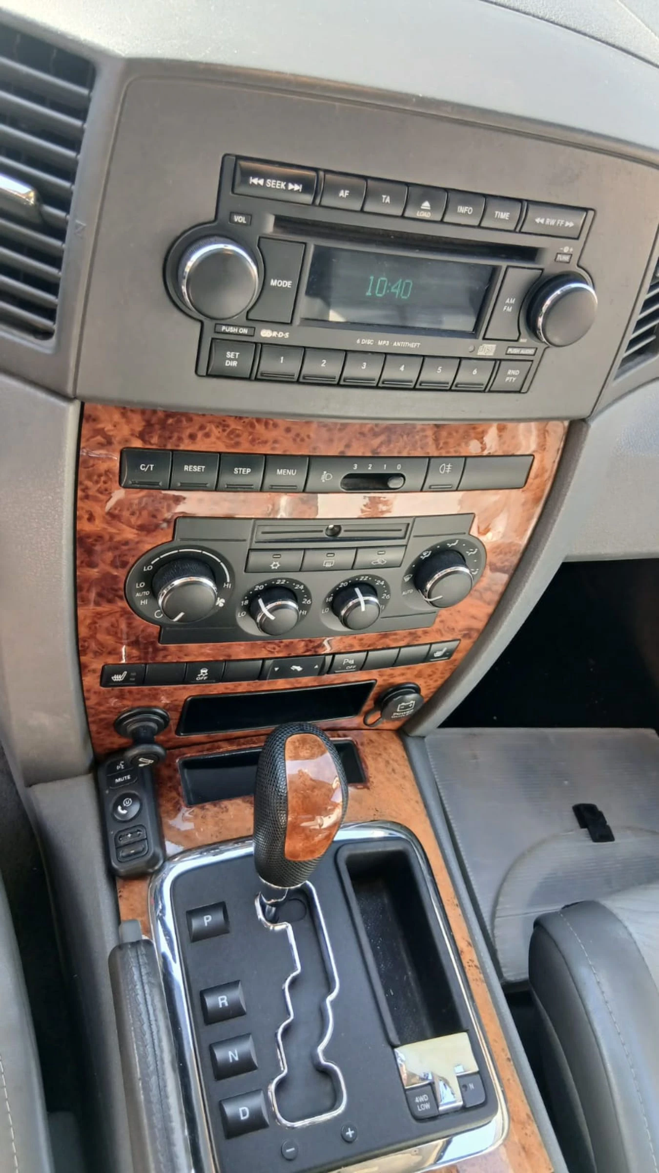 Jeep Grand cherokee 3.0 d - изображение 9