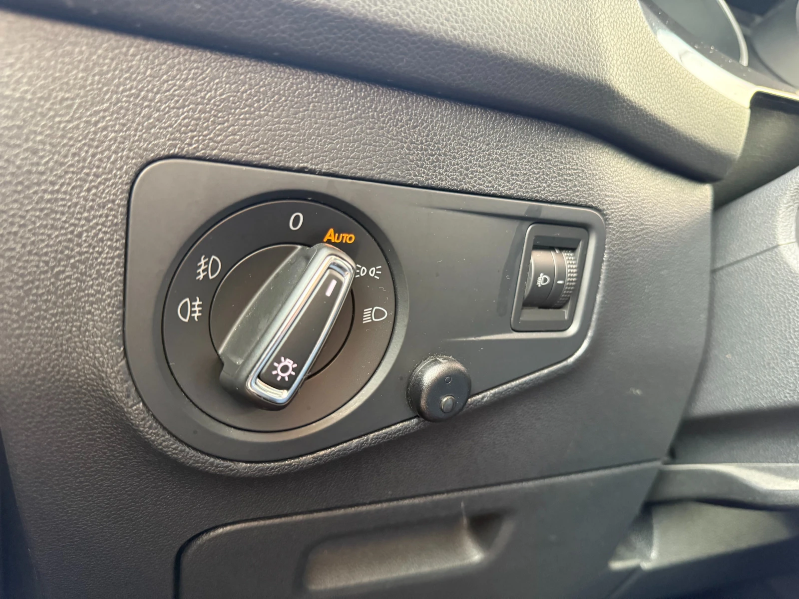 VW Tiguan 6 ������ ��������/2.0TDI 140�.�. ��������� | Mobile.bg � ����������� 17