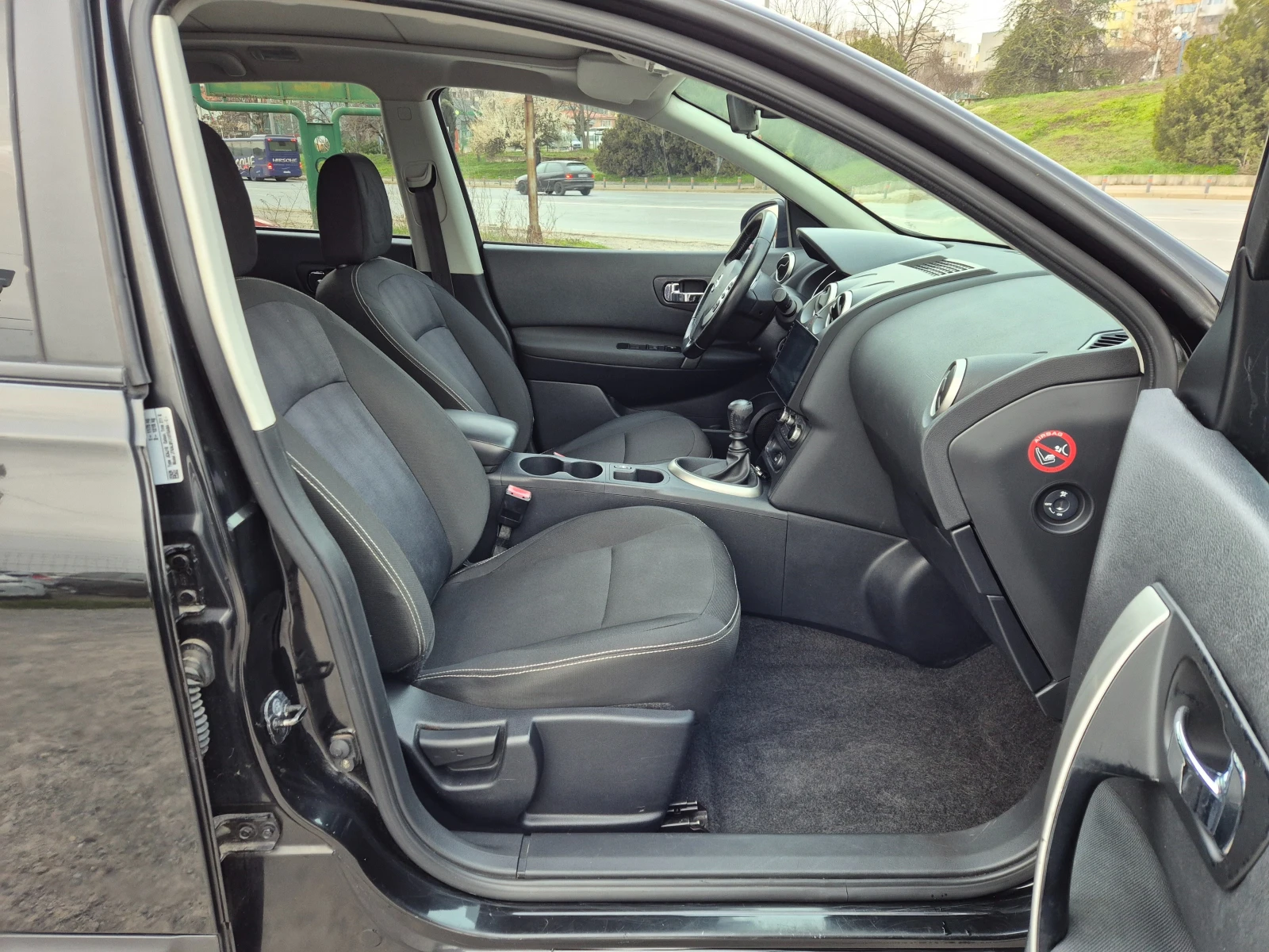 Nissan Qashqai + 2 1.5DCI, снимка 16 - Автомобили и джипове - 53889993