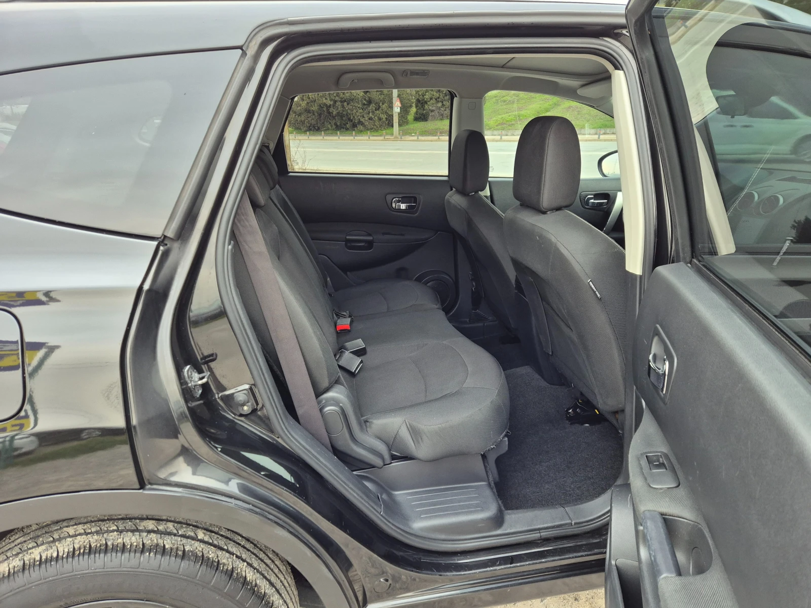 Nissan Qashqai + 2 1.5DCI, снимка 14 - Автомобили и джипове - 53889993