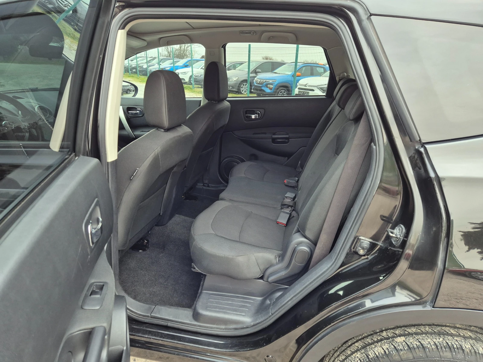 Nissan Qashqai + 2 1.5DCI, снимка 13 - Автомобили и джипове - 53889993