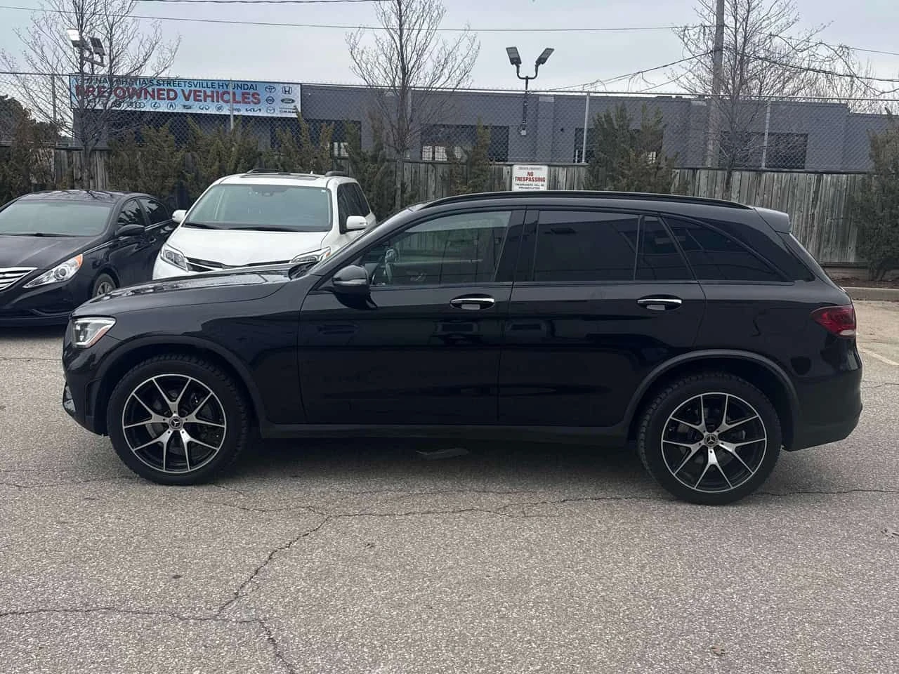 Mercedes-Benz GLC 300 4MATIC * FULL AMG PACK* DIGITAL* ПАНОРАМА* , снимка 3 - Автомобили и джипове - 53984827