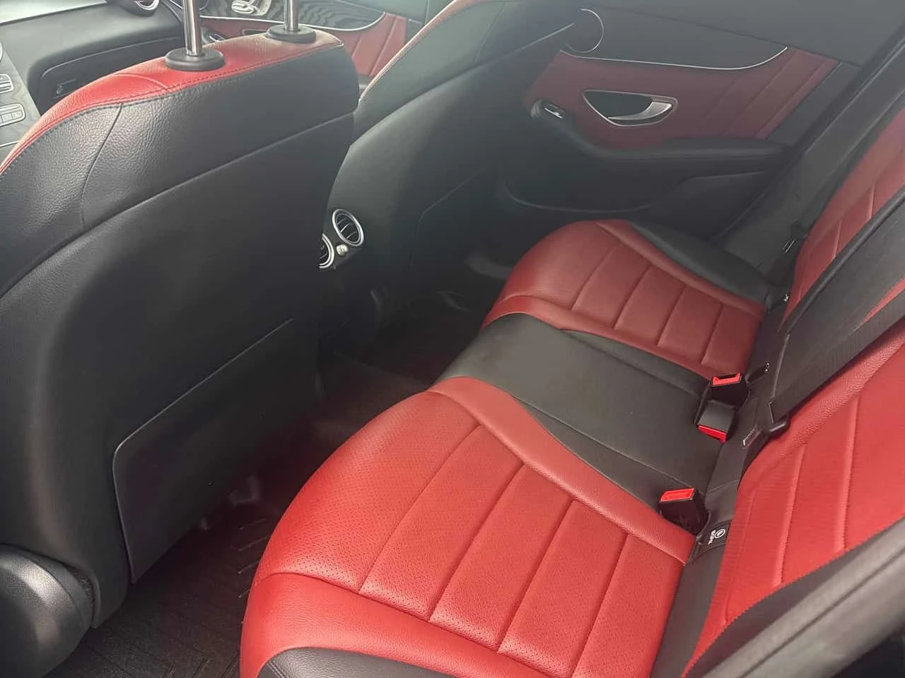 Mercedes-Benz GLC 300 4MATIC * FULL AMG PACK* DIGITAL* ПАНОРАМА* , снимка 10 - Автомобили и джипове - 53984827