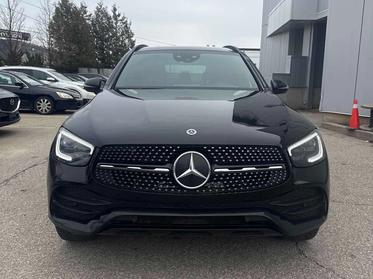 Mercedes-Benz GLC 300 4MATIC * FULL AMG PACK* DIGITAL* ПАНОРАМА* , снимка 2 - Автомобили и джипове - 53984827