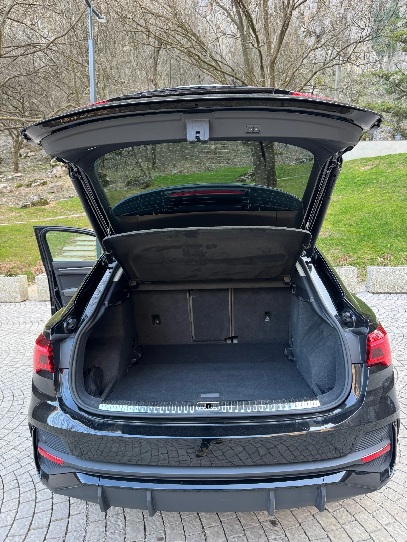 Audi Q3 Sportback 40 tdi S-Line, снимка 8 - Автомобили и джипове - 54024521