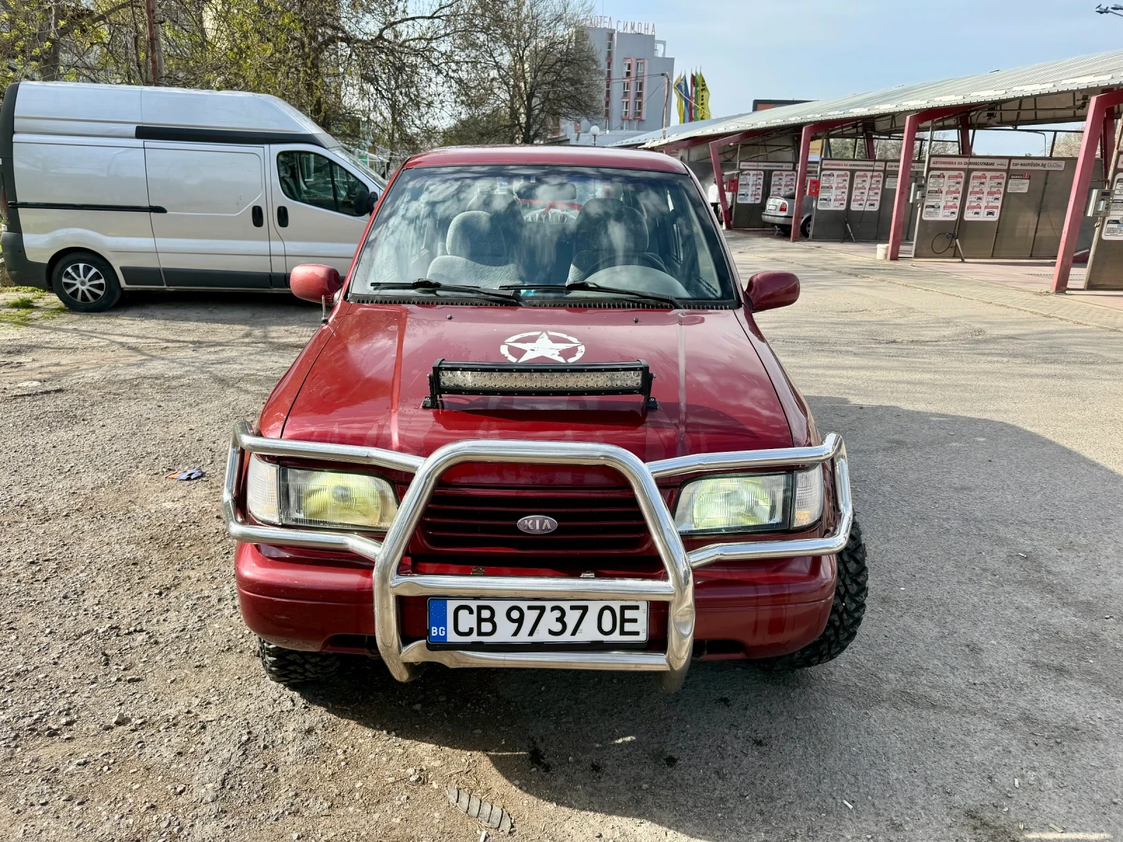 Kia Sportage 2.0i 4x4, снимка 3 - Автомобили и джипове - 54196065