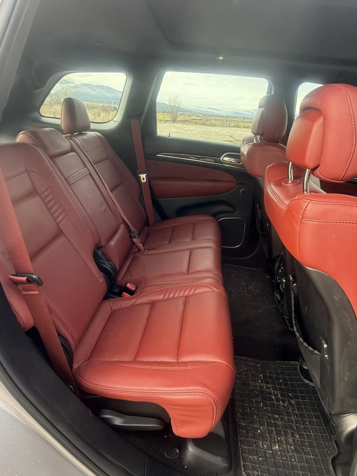 Jeep Grand cherokee SRT , снимка 15 - Автомобили и джипове - 54509327