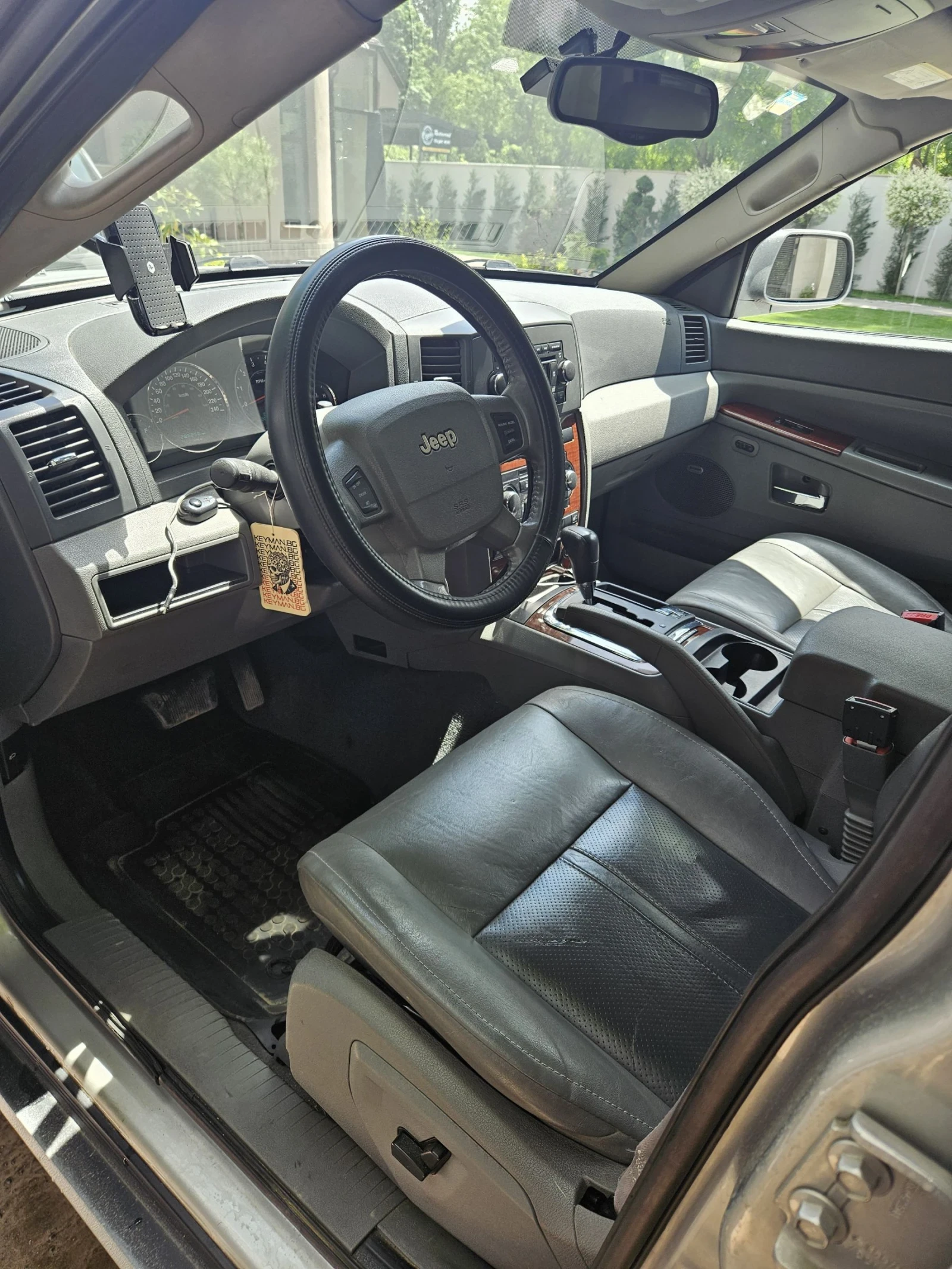 Jeep Grand cherokee 3.0 CRD, снимка 5 - Автомобили и джипове - 54606532